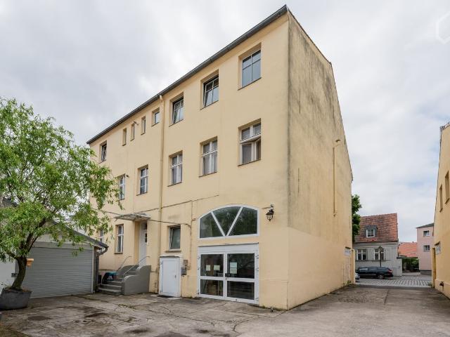 Refurbished 2 bedroom flat in charming Neukölln Rixdorf, Berlin Amsterdam Apartments for Rent