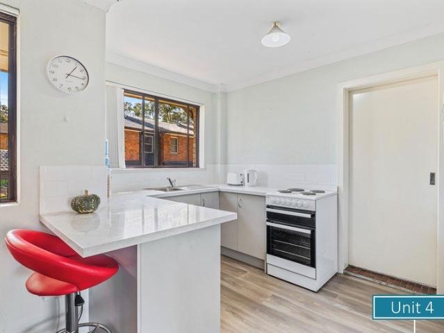 Refurbished 2 Bedroom Home Unit Close to Maitland Hospital