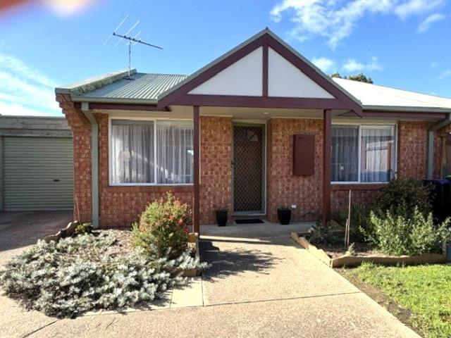 Refurbished 2 bedroom unit