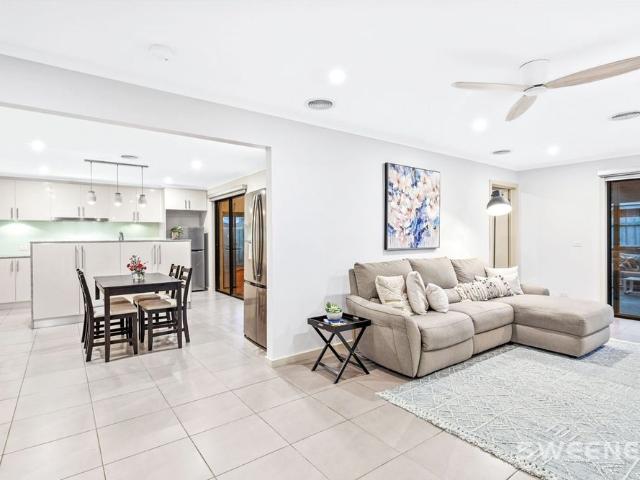 Refurbished three bedroom residence in prime location