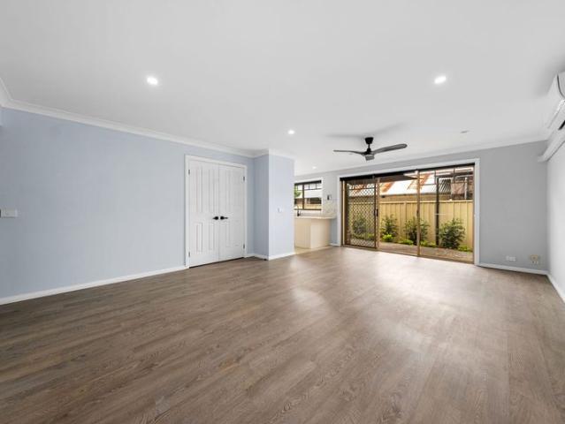 Refurbished Townhouse with Modern Comforts