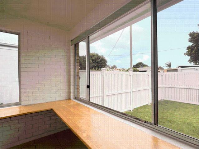 Refurbished Coastal living a block back from Golden Beach waterfront
