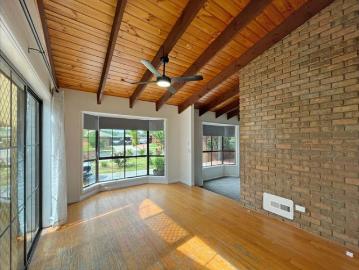 REFURBISHED FAMILY HOME READY TO LEASE