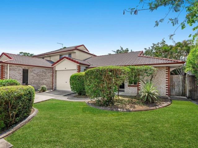 Refurbished Lowset Villa in a Convenient Location
