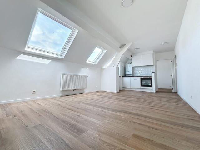 Refurbished one bedroom flat