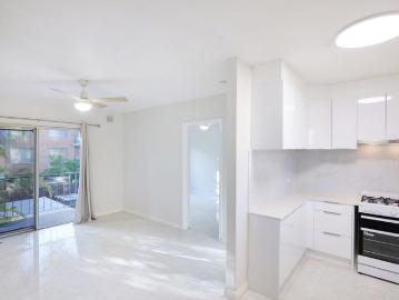 REFURBISHED & READY TO MOVE IN!