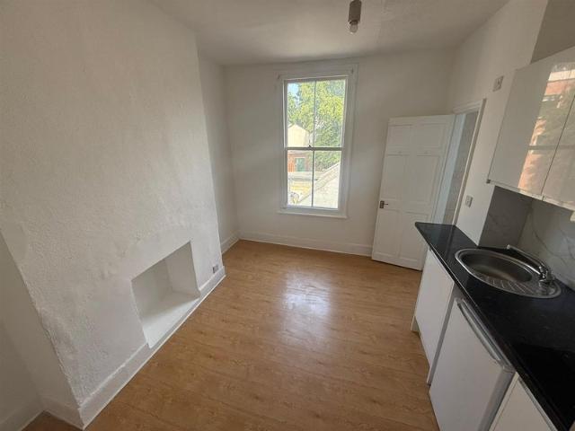Refurbished Studio flat