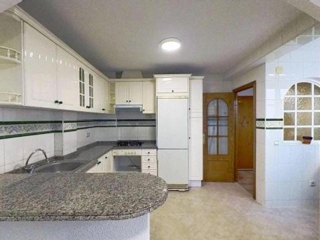 Ref: 00699 Piso en alquiler en Campoamor de 2 dormitorios