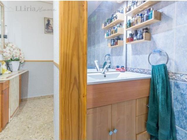 Ref. 04388 Piso en Lliria con ascensor y gran balcón