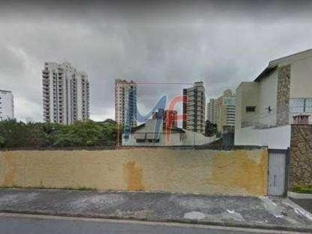 REF: 10.821 Excelente terreno de esquina 551 m², testada de 22 m para 1 rua e 25 mts para a out