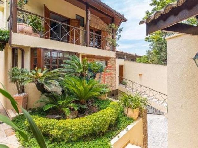 REF: 14.433 Lindo sobrado na Jd das Bandeiras com 5 quarts 4 suítes, varanda grande e um amplo qui