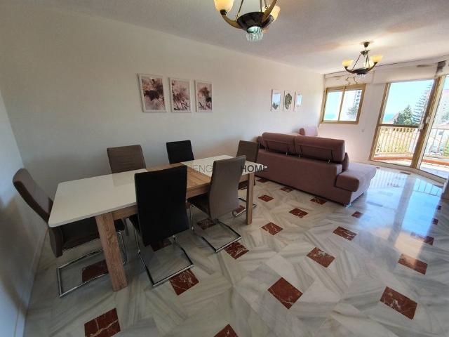 Ref 15269 – * Long Term Rental * Magnificent apartment with lots of natural light 300 meters from the sea!