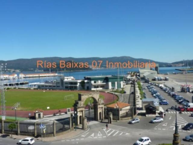 REF 2048 ATICO DUPLEX LUJO 140 m2 ESTRENAR 4 D. ALAMEDA MARIN con VISTAS RIA