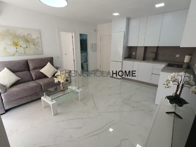 Ref 20246 – * FOR RENT, APARTMENT IN FUENGIROLAS BEACHFRONT