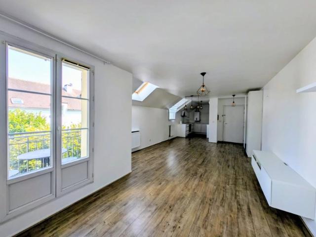 Réf 2148 Duplex 4 pièces avec balcon