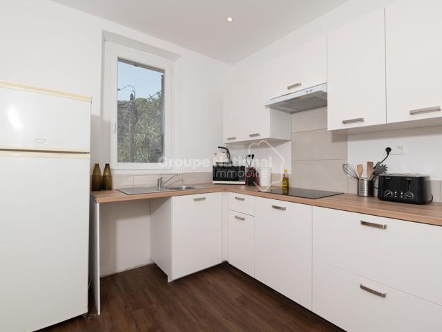 REF 218 AGENCE IMMOBILIERE G.I.O. AUX QUATRE CHEMINS TOULON EST VERT COTEAU APPARTEMENT T2 RENOVE
