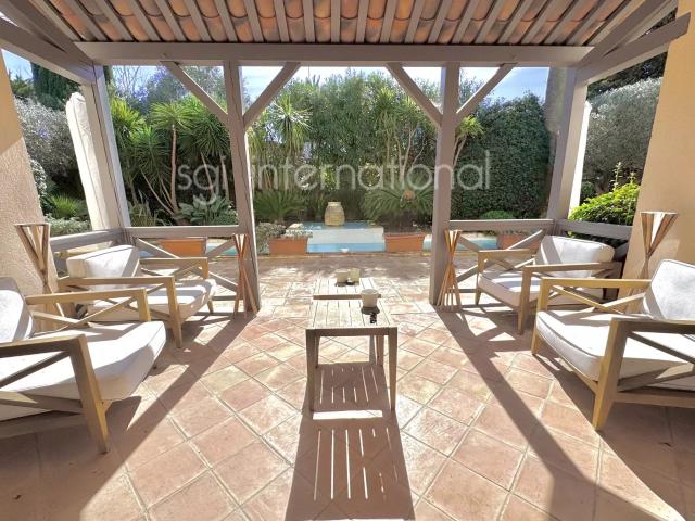 Ref 2259: Saint Tropez À Pied Du Centre 182m² Saint Tropez