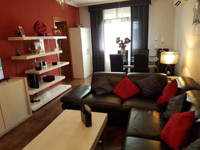 REF 25103 MAGNIFICO PISO AMUEBLADO