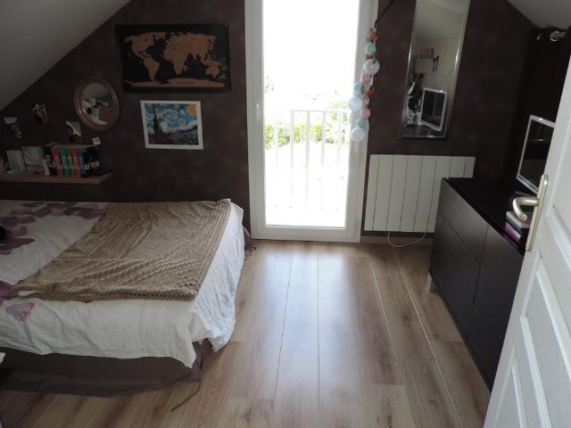 ref 28258 THOUARS belle maison rénovée de 90m² type 4 avec jardin et garage