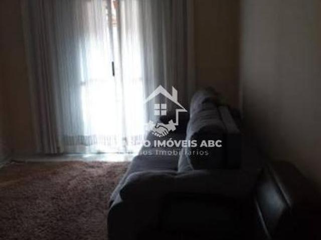 REF 3473. 2 casas. 4 dormitórios. 2 vagas na garagem. Vila Homero Thon Santo André
