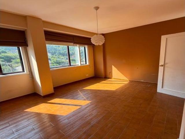 REF 4276 PISO 3 DORM. AMPLIO CON VISTAS A LA RÍA CHAPELA REDONDELA