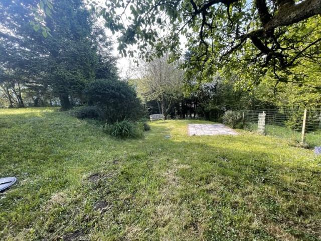 Réf 5076: Exclusivité ! Située dans un cadre bucolique au c. 163m² Embry
