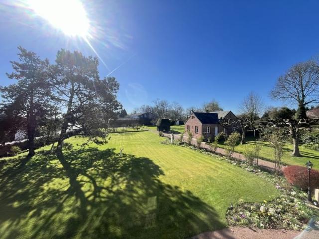 Réf. 5111 Exclusivité 250m² Tangry