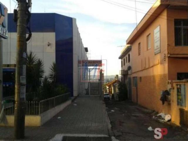 REF 5623 Terreno com Lindo sobrado nVila Norma com três casas independentes, localizado a 150 m d