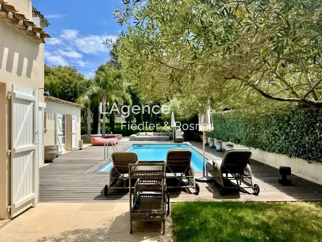 REF 644: DOMAINE PRIVÉ À RAMATUELLE BELLE PROPRIÉTÉ À LOUER
