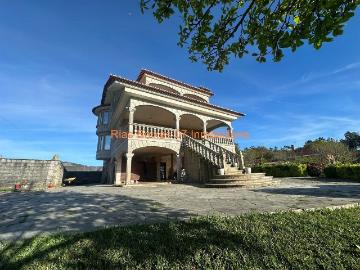 REF 7066 CHALET 6 DORM. CON AMPLIA PARCELA DE 2838m2 MOS