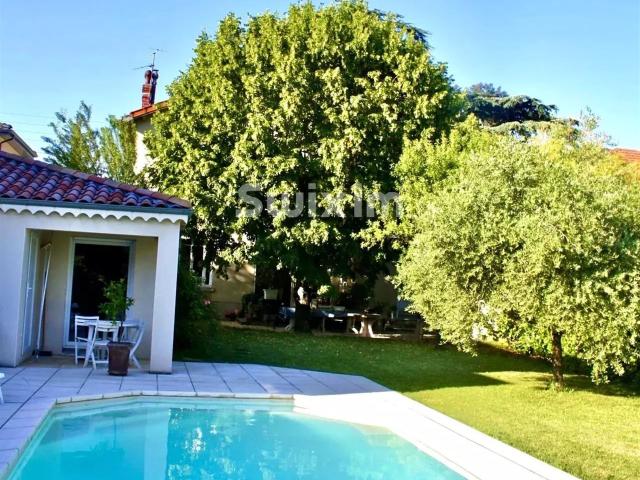Réf 70255Fc: Située dans un secteur recherché de Montélimar. 174m² Montélimar