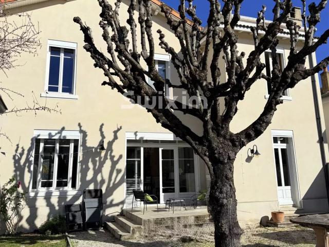 Réf 70255Fc: Située dans un secteur recherché de Montélimar. 174m² Montélimar