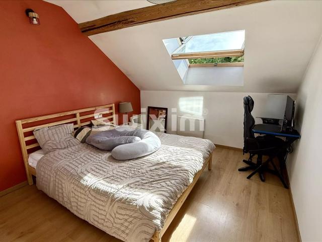 Réf 71012FV: À proximité immédiate du Lac de Chalain, dans u. 153m² Doucier