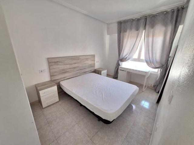 Ref. 7379 3 bedroom apartment in the city center