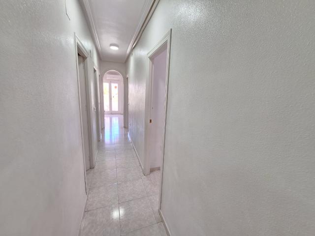 Ref.7379 Apartamento de 3 dormitorios en centro
