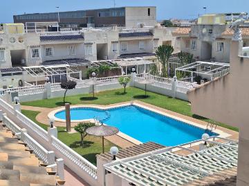 REF. 7797 Apartamento de 2 dormitorios en Torrevieja