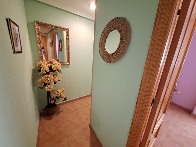 REF. 7796 Apartamento de 1 dormitorio en Torrevieja con parking