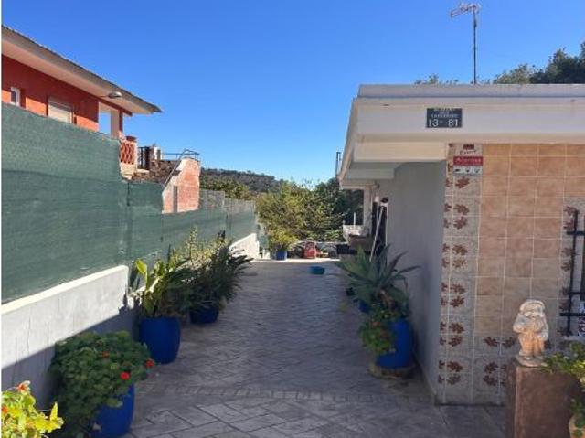 REF. 8681 SALICO OFRECE CHALET EN SIERRA CALDERONA