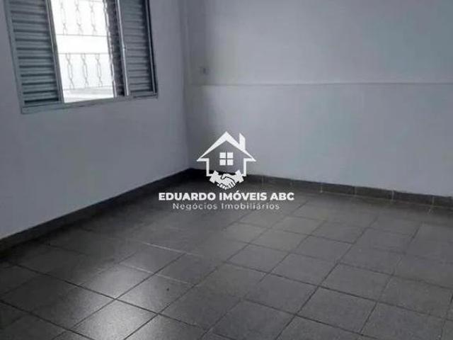REF 9913 2 Casas no mesmo terreno. Ótima localização Santo André