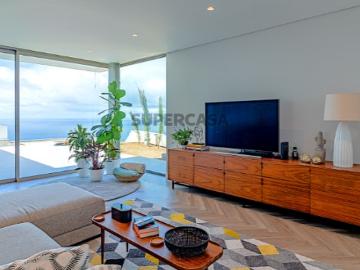 Ref. CLH M22 00254 | Moradia de Luxo T2+2 com Vista Mar e Próxima ao Golfe