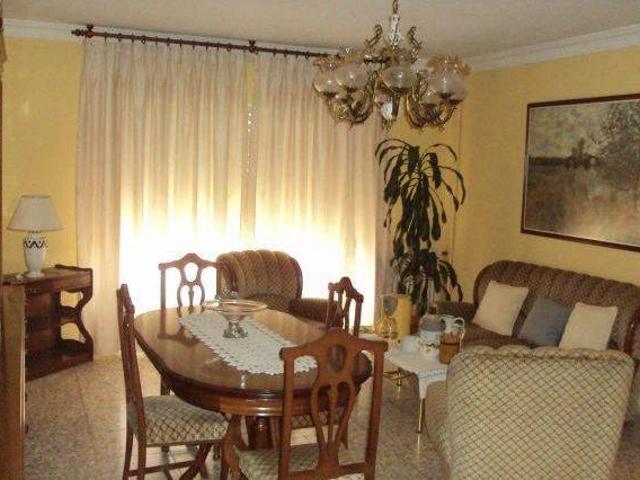 Ref A775 piso zona salesianos