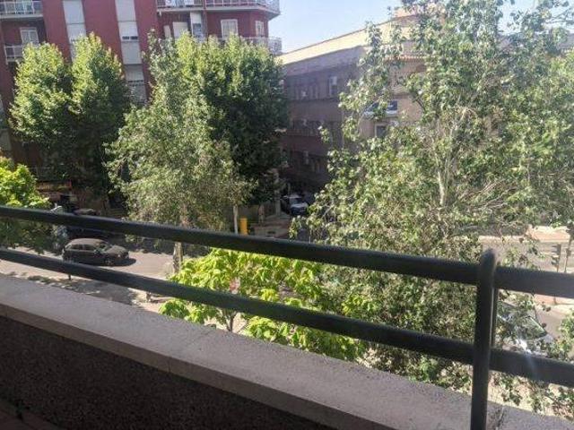 Ref B133 piso amplio con plaza de garaje