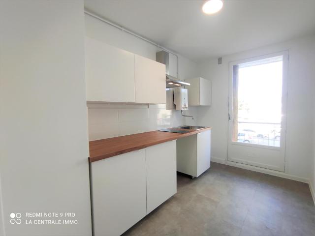 Réf: GES00010212 374, 4 pièce s, VILLEURBANNE