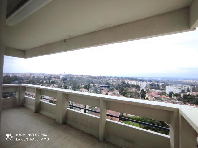 Réf: GES01400266 787, 3 pièce s, CALUIRE