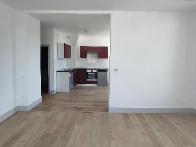 Réf: GES02570010 369, 2 pièce s, BOURG EN BRESSE