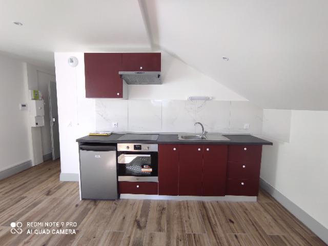 Réf: GES02570018 369, 1 pièce s, BOURG EN BRESSE