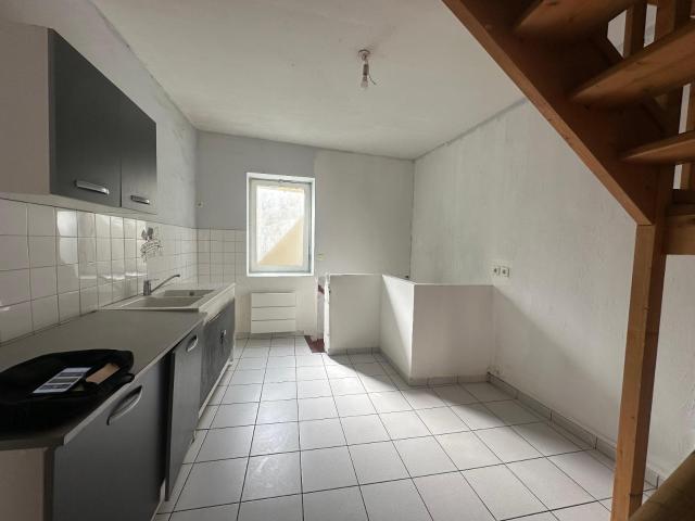 Réf: GES06140004 377, 4 pièce s, GIVORS