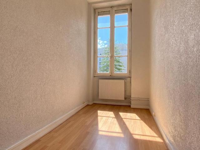 Réf: GES10360090 374, 2 pièce s, LYON
