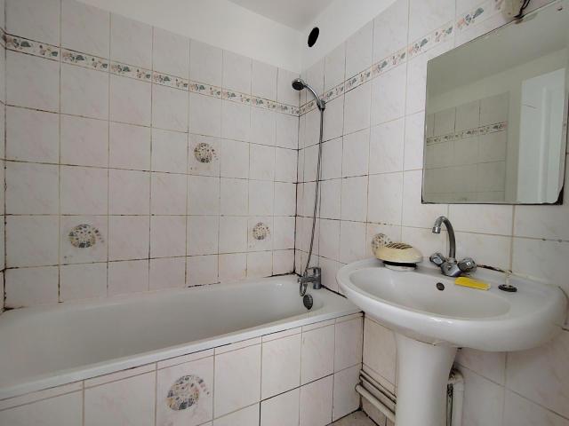 Réf: GES31650008 492, 2 pièce s, GIVORS