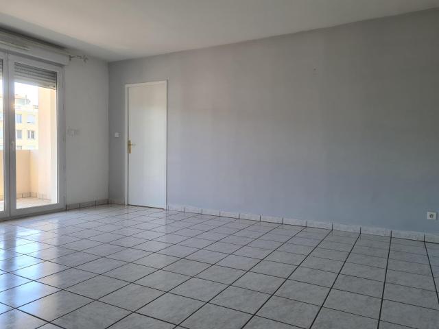 Réf: GES37420001 370, 3 pièce s, RIVE DE GIER